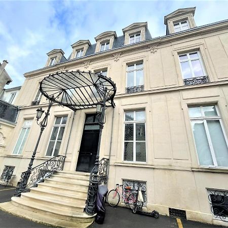 Aux Clefs Des Sacres - Dans Un Hotel Particulier Situe Rue Du Marc - Reims - Hyper Centre Forum Mairie Boulingrin ภายนอก รูปภาพ