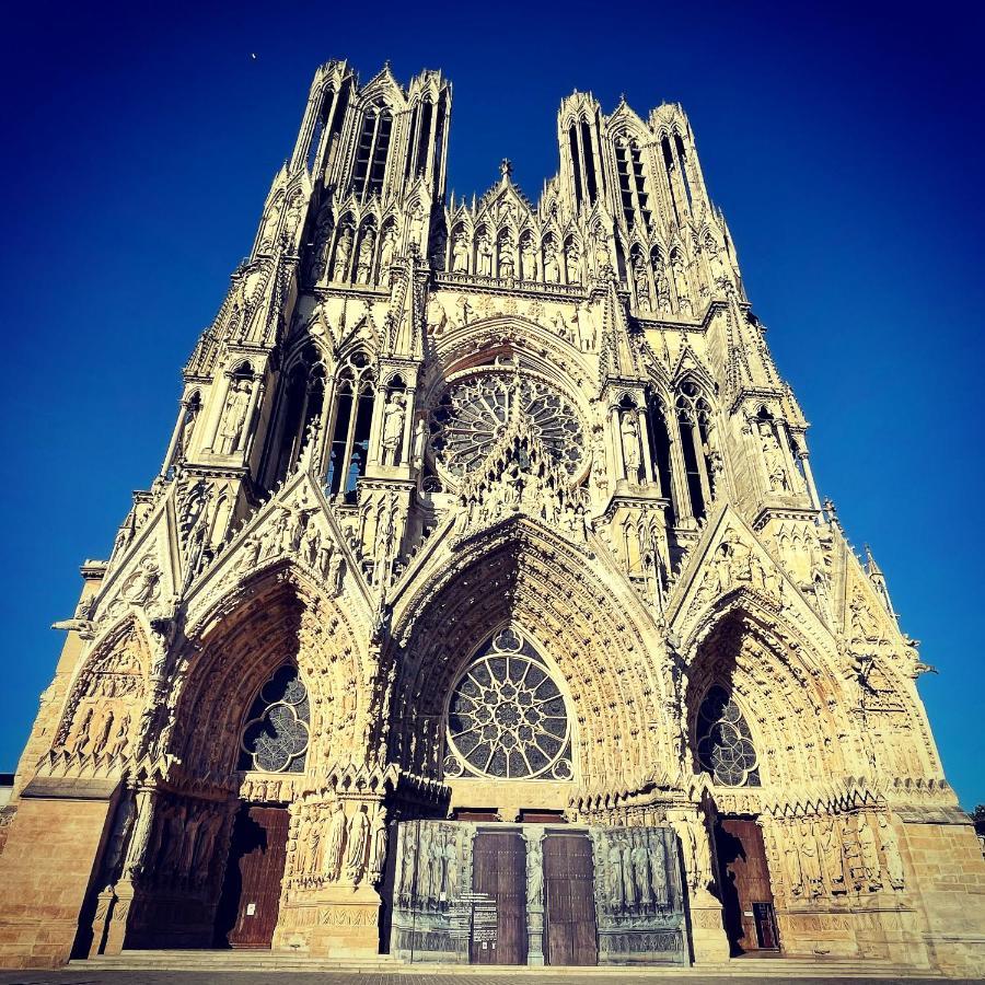 Aux Clefs Des Sacres - Dans Un Hotel Particulier Situe Rue Du Marc - Reims - Hyper Centre Forum Mairie Boulingrin ภายนอก รูปภาพ