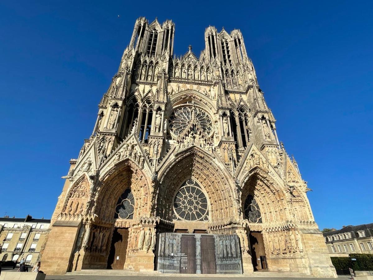 Aux Clefs Des Sacres - Dans Un Hotel Particulier Situe Rue Du Marc - Reims - Hyper Centre Forum Mairie Boulingrin ภายนอก รูปภาพ