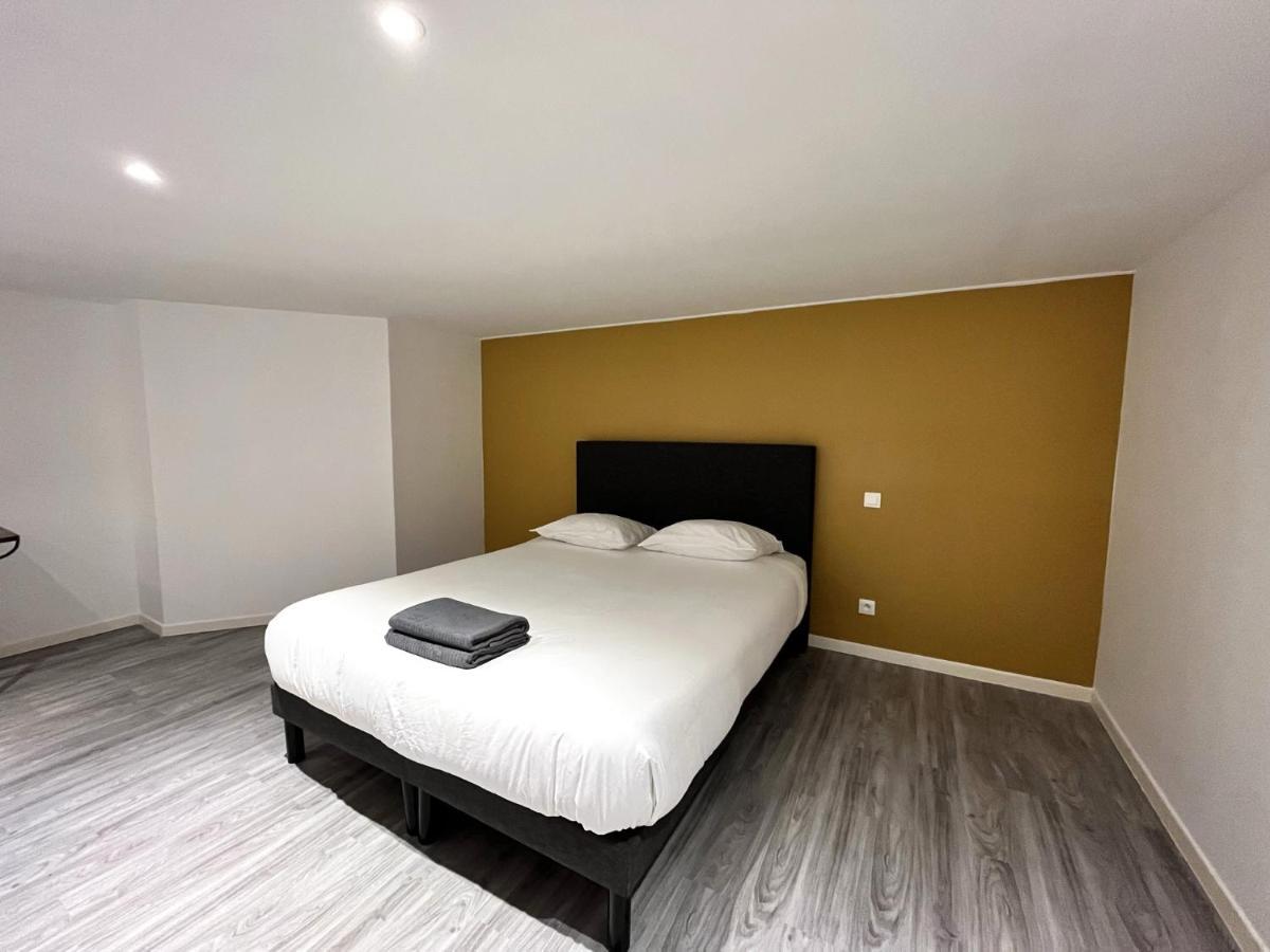 Aux Clefs Des Sacres - Dans Un Hotel Particulier Situe Rue Du Marc - Reims - Hyper Centre Forum Mairie Boulingrin ภายนอก รูปภาพ